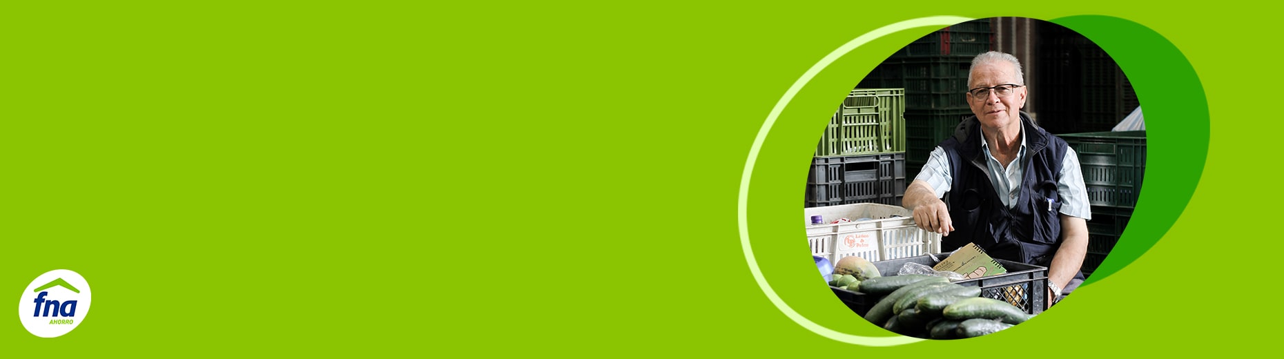 Madre e hija aprendiendo sobre el Ahorro Voluntario